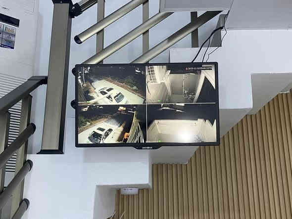 صحن انترنت نضيف جداً 40
شاشة32 نضيفة جداً 50
مكاني بعقوبة 
***********
