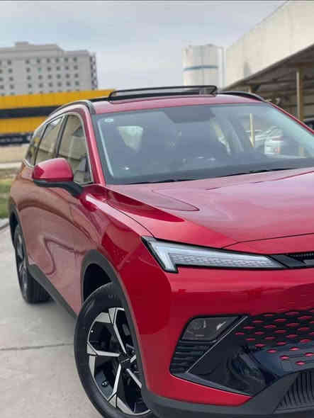 X55 (Baic)
من شركة بايك الصينية  X55
بأقساط شهرية مريحة بدون حجز مروري وبدون مقدمة على 6 سنوات 
ضمان گير ومكينة 3 سنوات 
مواصفات السيارة 👇
محرك ميتسوبيشي 1500L Turbo 185HB
الگير من شركة أيسن اليابانية DCT
نظام التعليق علامة بوش 
البدن الخارجي امتياز مارسيدس بنز 
سستم الصوت8 سماعات  من شركة باناسونيك اليابانية
مساحة الصندوق 350 لتر  
كشنات جلد رياضي 
حساسات وكامرة خلفية 
بانوراما 
مري كهرباء 
ويل كب  حجم 18 انج 
ستيرن جلد تحكم ستيرن
شاشة لمس10.1 تدعم النظامين Apple Carplay, Android 
Blutooth-WiFi-USB 
شاحن لاسلكي 
مصابيح زينون+اضاءة ذكية 
مصابيح نهارية LED 
اضاءة خلفية LED 
شاشة عدادات 10.25 بوصة
مانع انزلاق ABS 
هاند بريك 
مثبت سرعة 
مانع انغلاق البريك EBD
مراقبة ضغط الاطارات TPMS 
تتوفر بالنقد والاقساط
للحجز والاستفسار واتساب 👇 
***********   مهندس علي حلة
