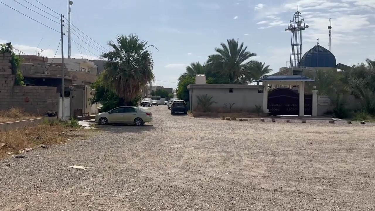 قطعه ارض ركن للبيع طابو قرب جامع الرحمن مساحة 180 متر واجهه 12.20 ونزال 14.80متر السعر 50 وبي مجال استفسار ***********
