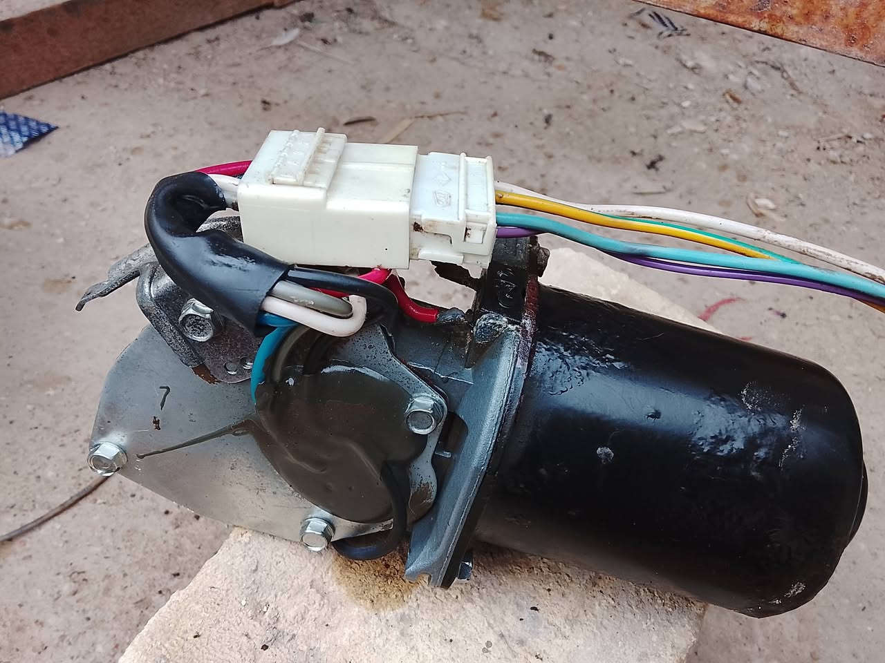 سلام عليكم للبيع ماطور ماسحات سمند اصلي تفصيخ سعر 25 والمجمع اذرع سعر 15 مكاني شطره


**إذا كنت صاحب هذا الإعلان وتريد حذفه لأي سبب، رجاءا أرسل رسالة إلى الدعم الفني**