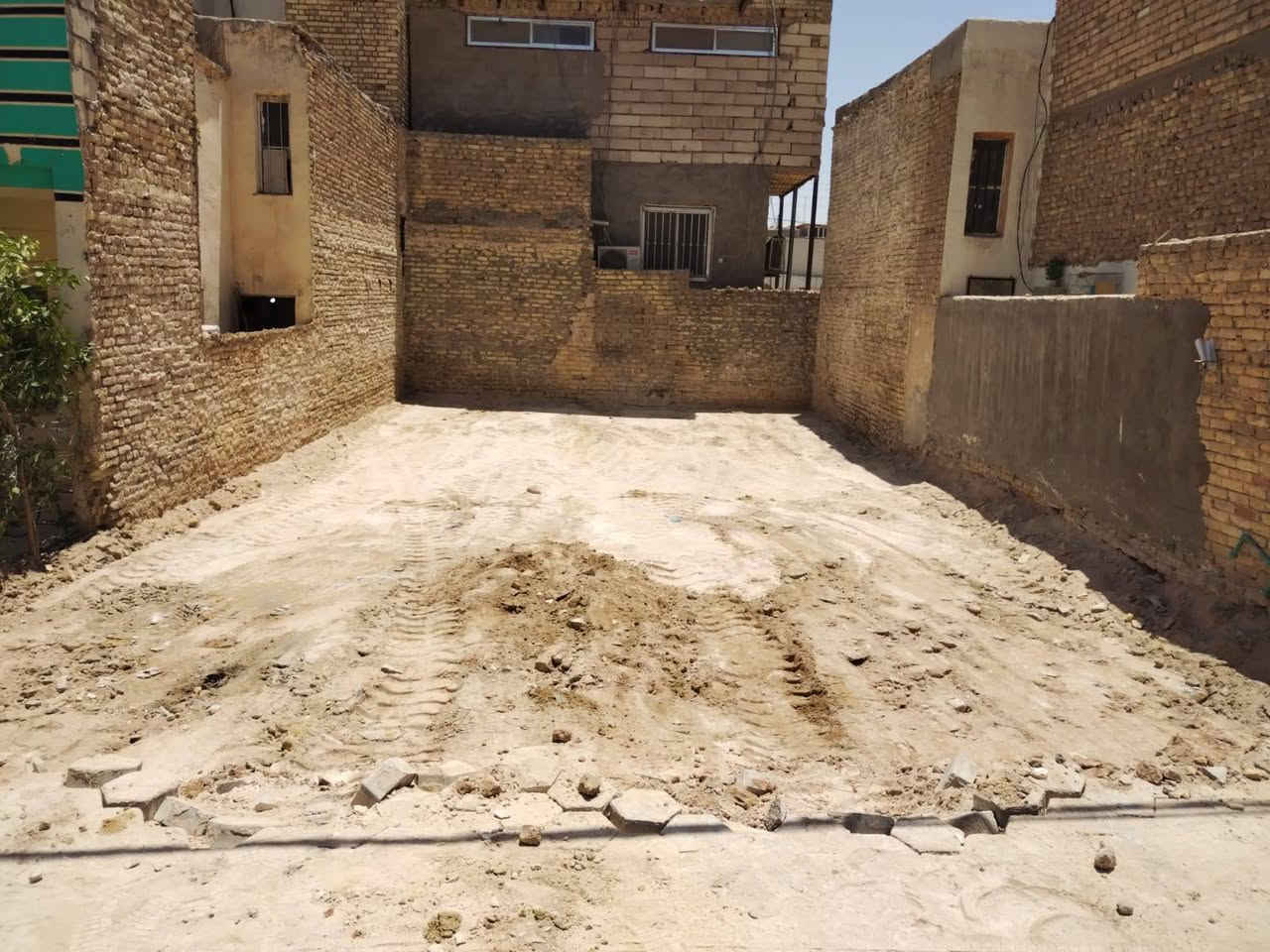 مستعدين للتفليش الديور السكنيه بطريقه جيده باسعار مناسبه باداره ابو حسين تفليش النجف الاشرف//***********
