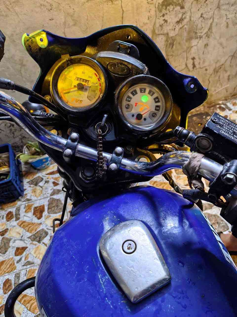 دراجه Tvs هندي للبيع ومرقمه وسنويه كامل كلشي بيه
السعر ادخلي على الخاص وهذا رقمي ***********

