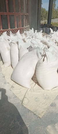 يوجد جص درجة أولى منطقة النساف قرب( مركز السلام) العدد ٢٧ كونيه حجم كب...