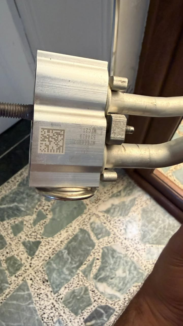 فريز جيب هايبرد اصلي 150 الف
مضخه او بخاخ مال تبريد منظومة الهايبرد 150 الف 
شرط الفحص بعده جديد


**إذا كنت صاحب هذا الإعلان وتريد حذفه لأي سبب، رجاءا أرسل رسالة إلى الدعم الفني**