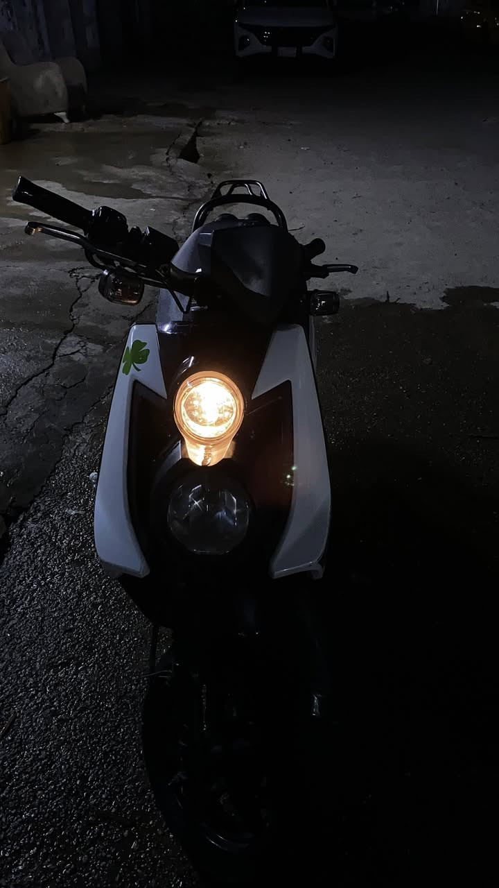 السلام عليكم سكنس جبلي للبيع دراجه صارله 5 اشهر نازله رمبه جديده كلش جيب وياك فيتر وافحص كفاله كفرات مكينه شلعه معدل كارتون دراجه سعر مليون و 150 الف وبيه مجال قليل مكانه جميله ثانيه قرب فلكة 83 ***********
