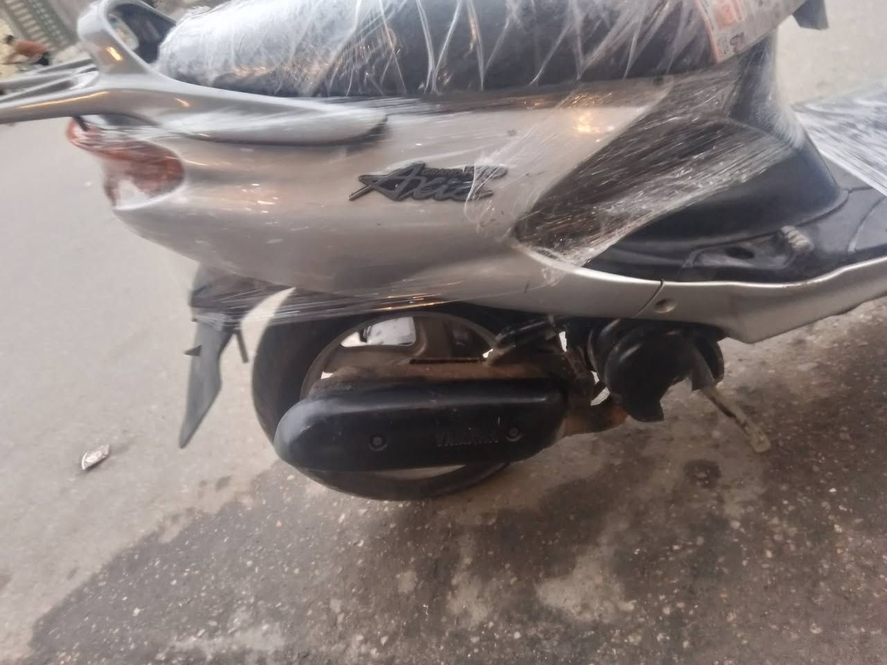 يالله سلام عليكم اكزز للبيع طالعه قبل 2شهر مكفوله ***********
