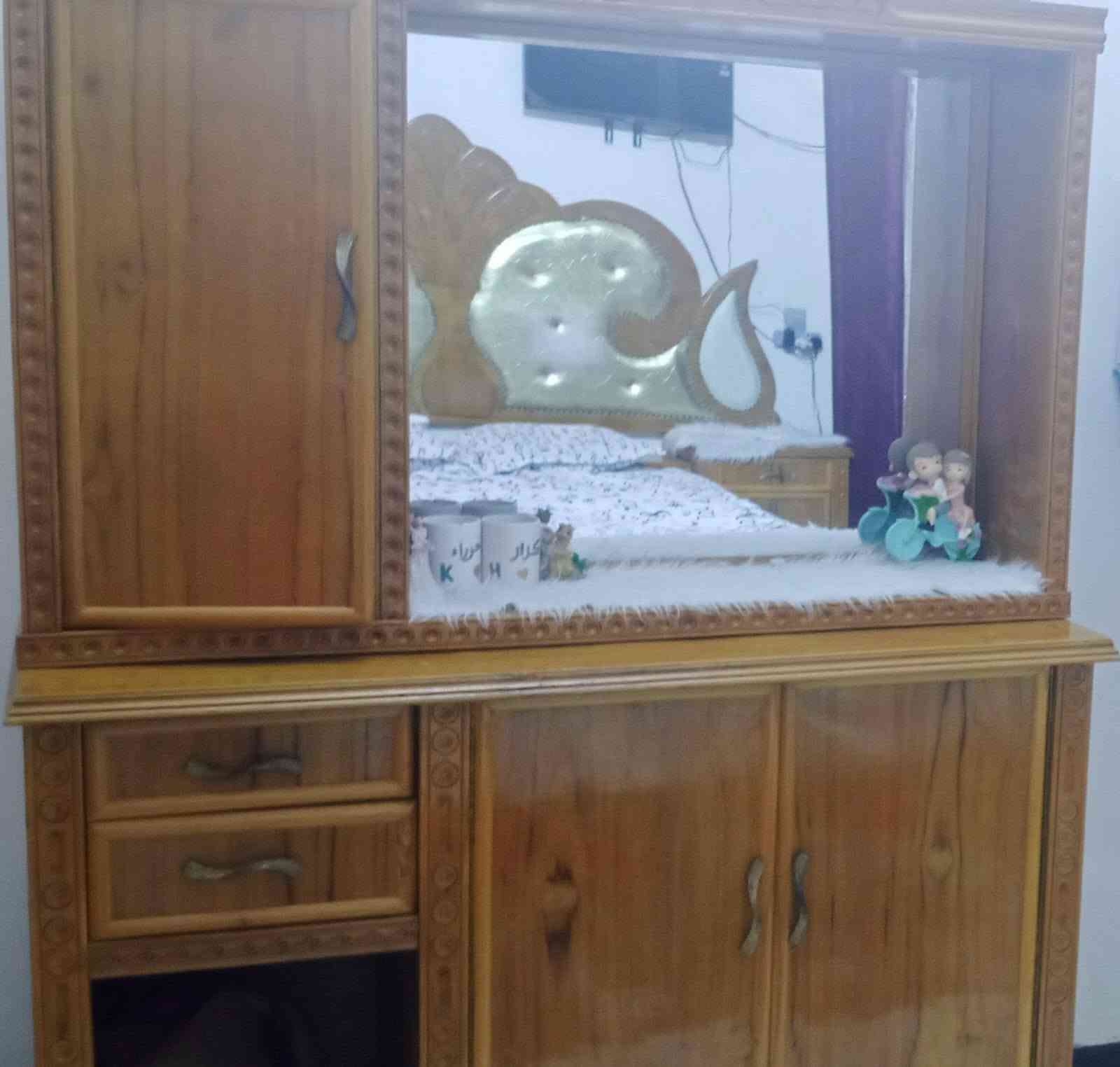 غرفه خشاب نجاره لبيع جديده مابيه زاويه ضخمه كربلاء مدينة زائرين ***********
