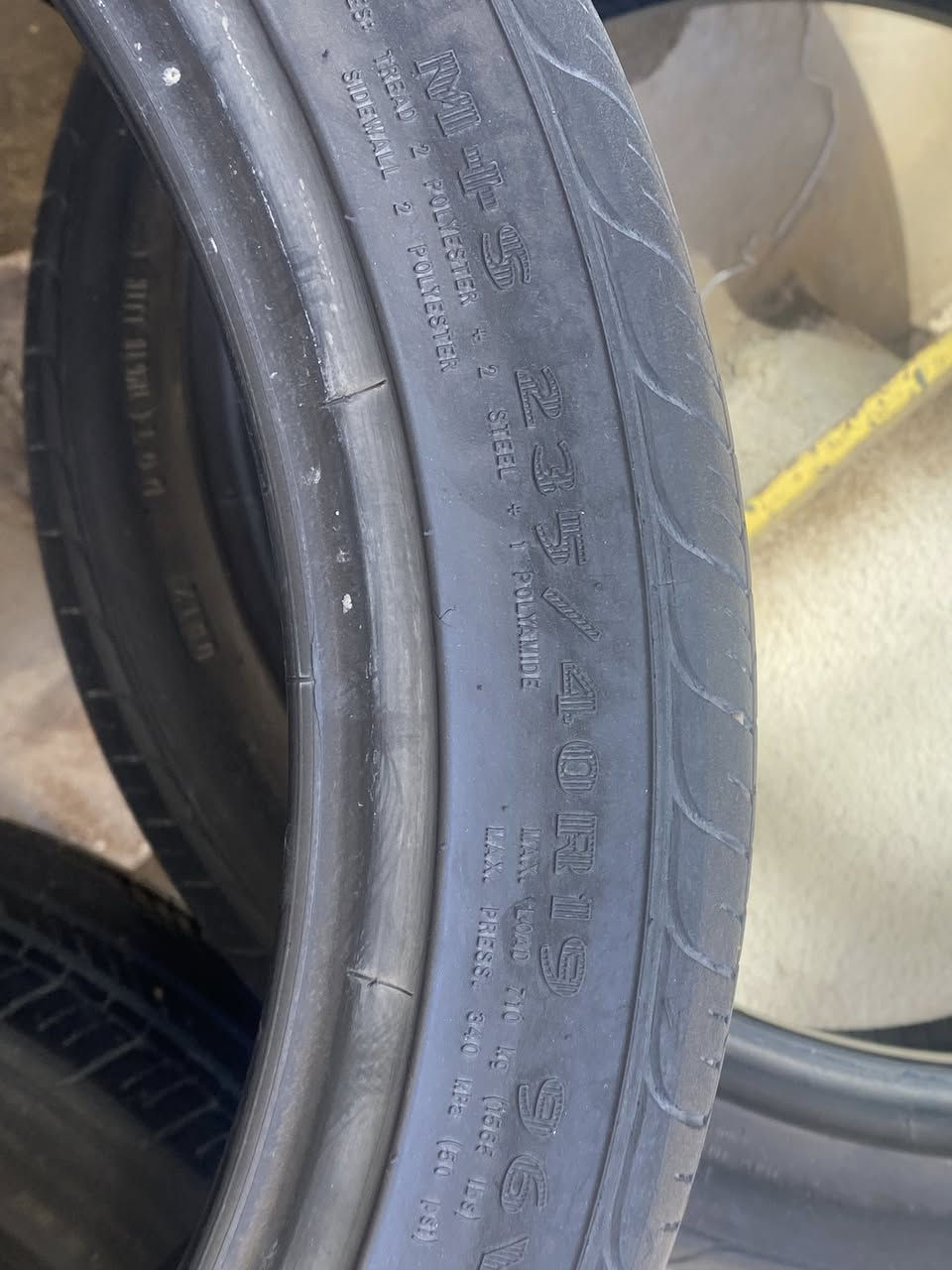 اطارات للبيع نوع GOOD YEAR أمريكي الصنع انتاج الأسبوع الخامس ٢٠٢٤   نضيف جدا قياس 235/40R19السعر ١٥٠ الف عدد ٣ للتواصل ***********

