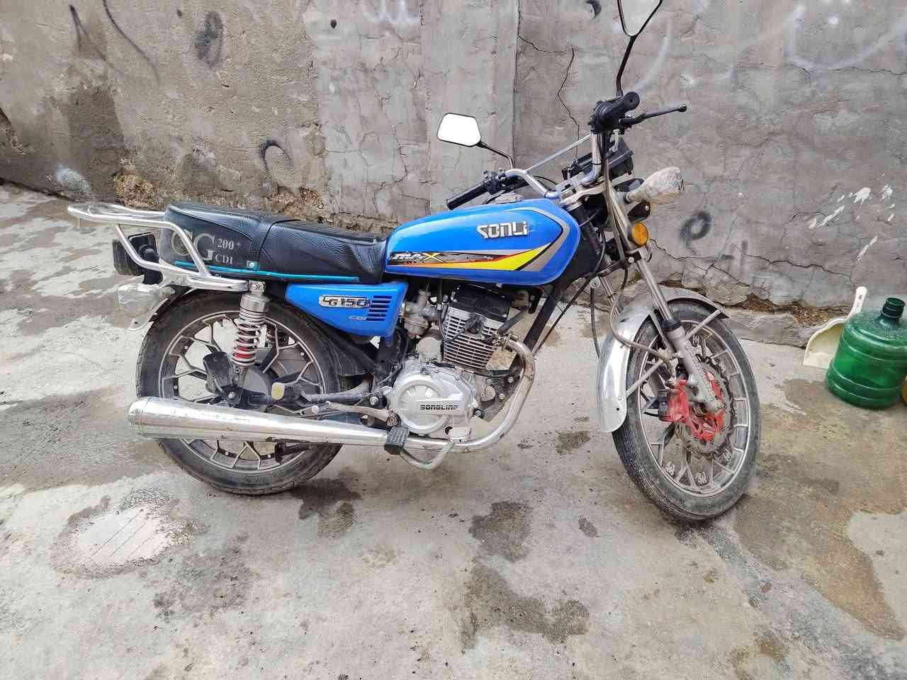 سلام عليكم دراجه البيع ٢٠٢٥ مكينه ١٥٠ ss سعر بعدد بيه ماجال عنوان كربلاء حي العمل *********** تصال خاص ماموجود بيه نقص واحد بس دشبول محترك
