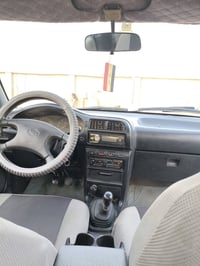 سياره للبيع نيسان صني  موديل ،٩٣ رقم انكليزي سنويه ل ٢٠٢٩ تحويل مباشر ...