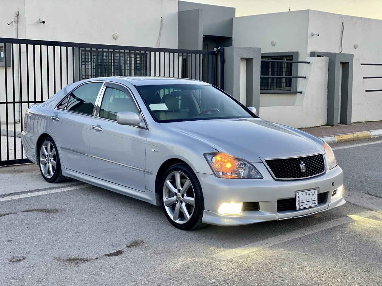 ٢٠٠٧موس
١٨٤بێ دوکەڵ کامل مەسروف 
بێ بۆیاخی ئێراقو ئەوروپا
شاشەو کامێرە
چوار تایەو ویلی سپێری سفری بۆ بەسراوە
ناوکرێمی فۆڕمیکا سور
شاسەو کامێرە 
سوکان کارەباو لێکزز 
کوشن جڵد 
کامل جایز 
گێڕو مەکینەی بەشەرتی دەفیتەر 
سەیارەکە نمونەیە لەجوانیپاکەتی
نرخی ٦٦گەڵا قوفڵو کۆتای
***********
***********
