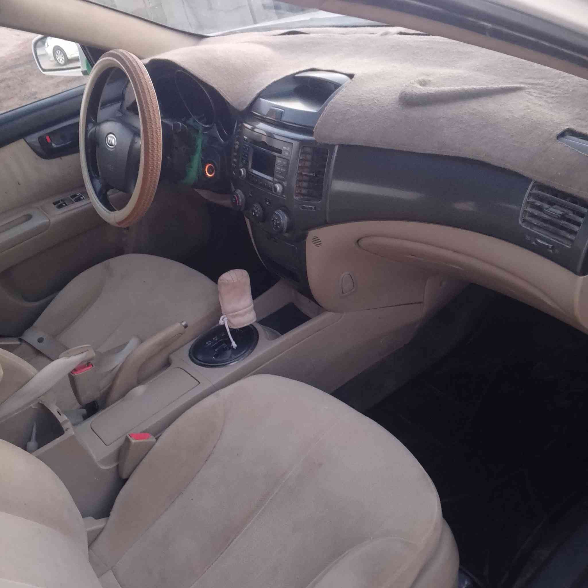 سلام عليكم
گيا اوبتما بيع موديل2009سياره مكفوله من حادث بيها مكانات صبغ السعر 98 
رقم التلفون ‏‪***********‬‏
