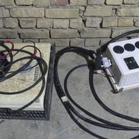 سبلت سيارة • قطعتين داخلية وخارجية • يشتغل على باتري