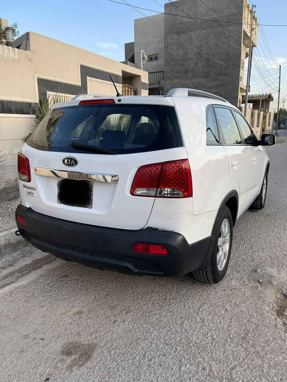 السلام عليكم من رخصه الادمن كيه سورنتو خليجي 
بدون صبغ مكينه كير حداديه صدر تخم تاير تبريد 
ثلج رقم شمالي تحويل وكاله حاظر السعر 130وبيه
مجال غير متواجد فيس للاستفسار ***********
