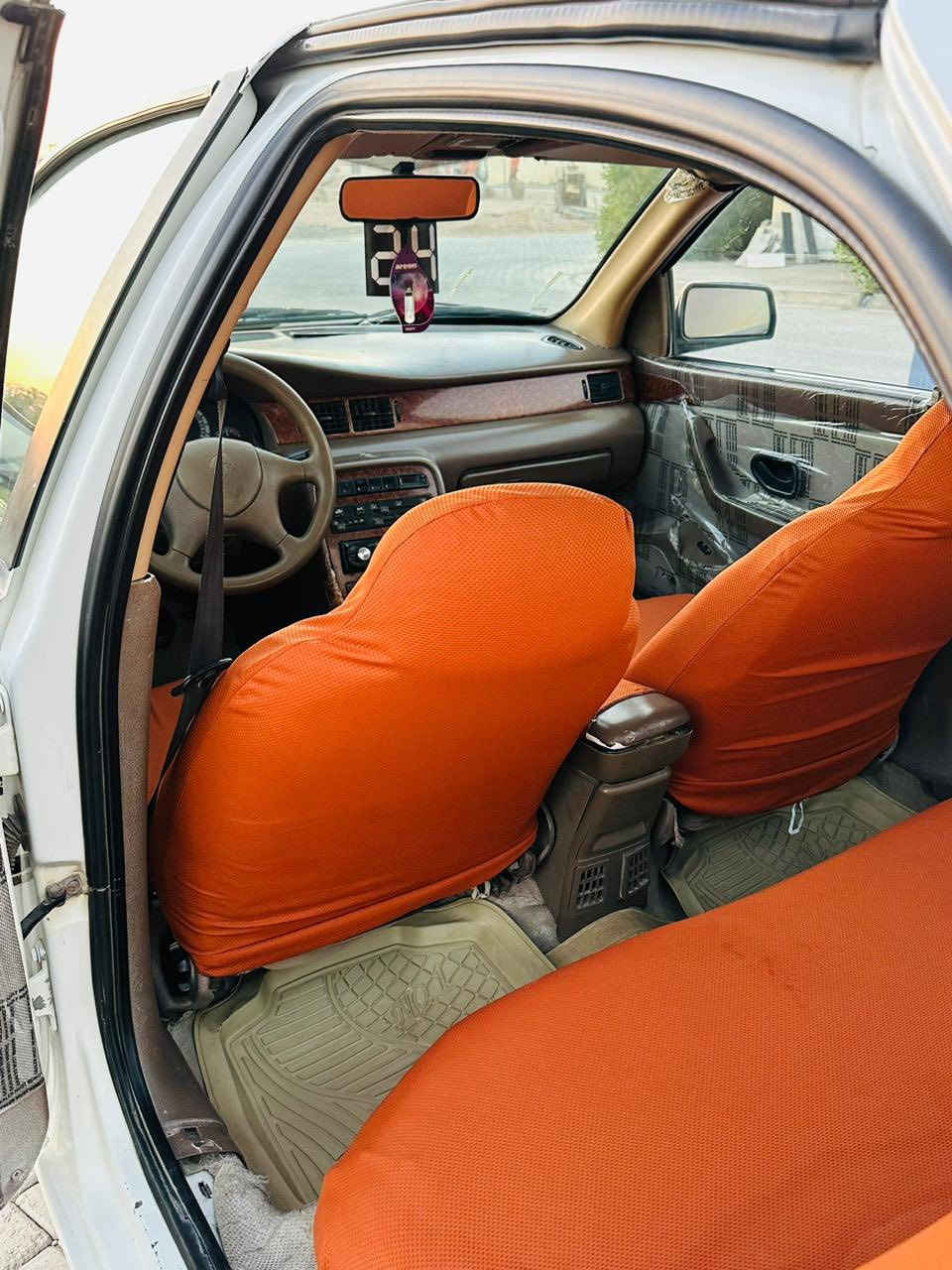 سمند ٢٠١١ بيها دور الجاملغ الخلفي ونص الباب بدون اي ضربه كير مكينه حداديه تبريد كفاله رقم كربلاء راعيها بنجف يمي ***********.   ٣٨
