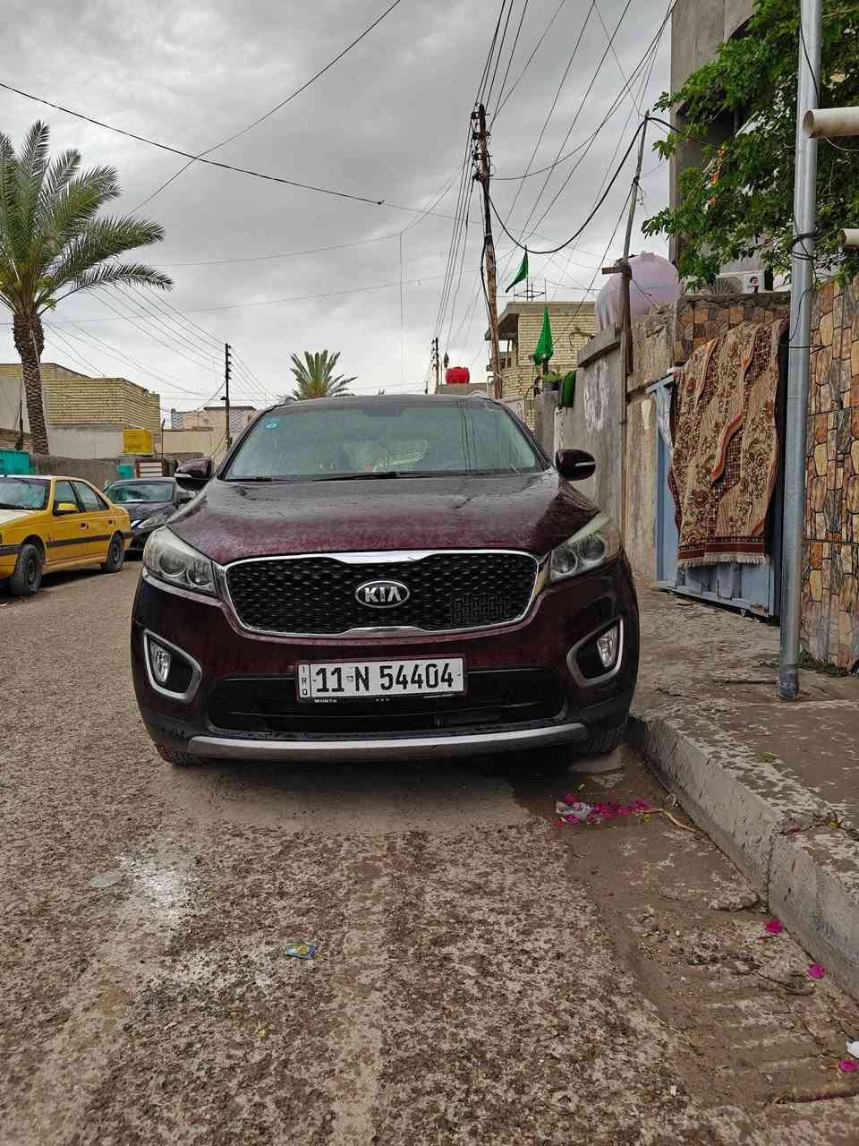 السلام عليكم
سعر مناسب 160 بيهة مجال للشراي رقم بغداد تحويل ثاني يوم رقم جديد
كيا سورنتو مديل 2017 وارد امريكي صور الحادث مرفقة مصلح بيهة الدوسة وتكمة مصلحات ومصبوغات واصلا ممبينات فقط بيبان مبدلة نفس الون بدون صبغ بارد بل جاملغات الامامية كد اربع اصابع او اكثر بشوية مع صبغ ربع الجاملغ الامامي مصلحة بل خارج وليس بل عراق   ماشية 68 
5/راكب محرك 2000/توربو
شرط بانزين عادي بدون دونز كلشي يسحك 
فول مواصفات ماعدة الفتحة 
دفع رباعي 
هيترات بل كشنات 
كشنات كهربائية مع نضام جكات
شاشة كبيرة
شاشة اعطال 
تحكم 4 جهات 
شفتات ستيرن
كشنات جلد 
داخل لونين اسود وبيجي مطعم تخشيب
حساسات خلفية 
كامرة دوارة
بصمة تشغيل
بصمة ابواب مع انارة بل يدات 
مراية كهربائية تعتيم
بعد باقي المواصفات مادري 
كير ومحرك ممتاز 
تبريد تدفئة ممتاز
سيارة حلوة وجاهزة تراي وين ما يعجبك 
مكاني بغداد البياع حي التراث قرب بانزين خانة التراث للاستفسار
***********
