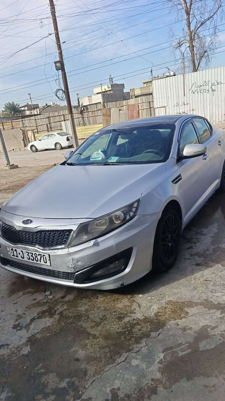 سلام عليكم كيه وبتيما رصاصي موديل 12 بيه صبغ عام اثر جراد بس صبغتها مو حلوه مكفوله من كص وجفيه ولكلبه وكير ومكينه مكفول هسه شادهن جدد شرط وحادثه خلفي سعر 82 وبيه مجال وارد امريكا رقم بغداد بسمي مكينه 2400  مكاني بغداد مدينه الصدر *********** ملاحضه سياره يرادله شويه ترتيب‏‪***********‬‏ رجائن لا تسئلني على تفاصيل كلشي مذكور يمك واني خادم
