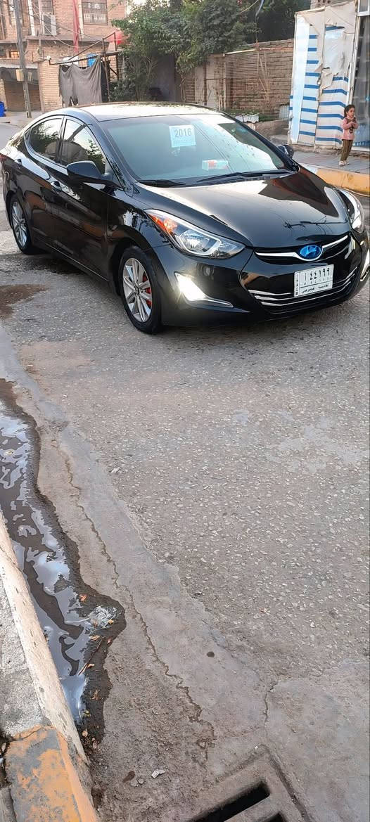 السلام عليكم النترا موديل 2015 رقم قادسيه سنويه لغايه 28سياره وارد امريكي بيهه قطعتين صبغ بنيد و جاملغ امامي بدون دواخل ولا اي ضرر تجي وتفحص سياره  جاهزه من كلشي حداديه تخم تاير مكينه وگير سياره مال جناي واحلا من صوره بعد مكاني ديوانيه قضاء الشاميه السعر (١٠٥) وبيها مجال ***********
