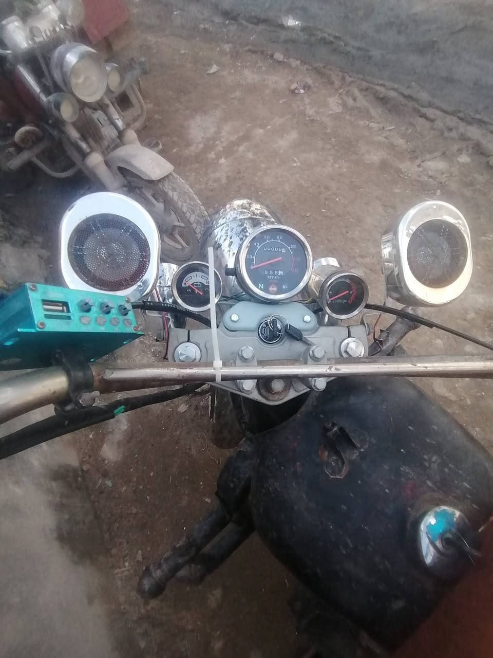 سلا م عليكم أعيد النشر يسبب الوعود الكاذبه
ستوته ام تي ار
كلك اسوي بس مكاتبه عن سرقه
موديل ١٤ محرك 26
السعر 650
الاتصال / ***********
ابو ال 550 لا يعلق رحمه لمك
