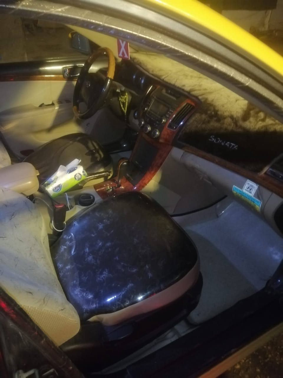 سوناتا 2010 بيها بس شامل موجود السونار مكينه ويارو حداديه سعرها 120 وبيها مجال عنواني بابل سدد الهنديه رقمها بغداد ***********
