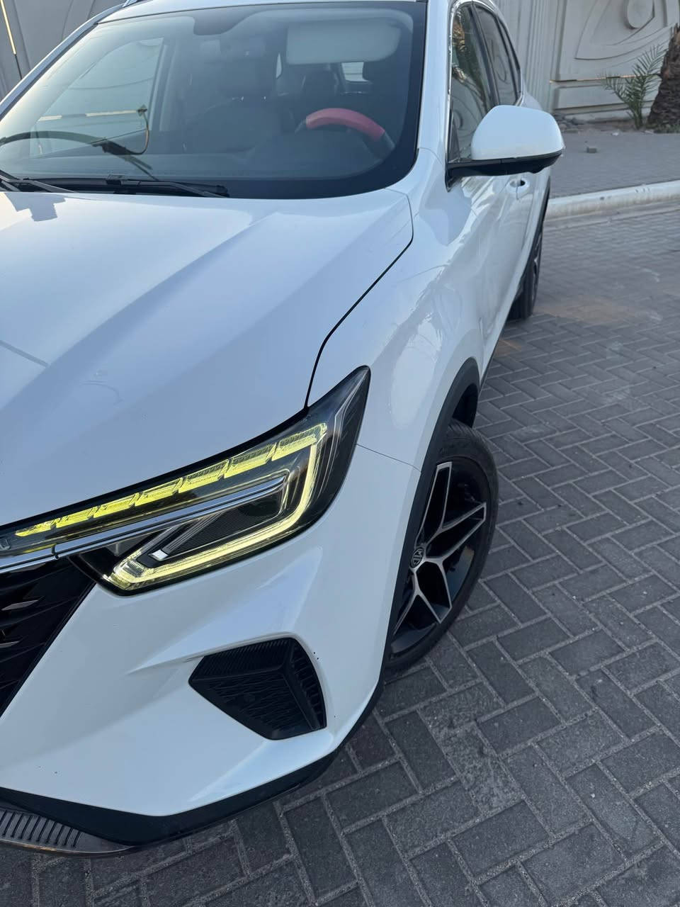 MG RX5 2023 plus 

محرك 1500T تيربو
ماشية 68 وقابل للزيادة 
فتحة سقف بانوراما
ويلات ١٩ 
تخم تايرات جديد ما صايرلة شهر 
اشاير ب المري 
المري شفط
كاميرات 360 
صندوق كهرباء 
كشنات جلد تحكم كهربائي 
تحكم ستيرن 
عينه دجتال
تبريد مناخين 
شاشة كبيرة تدعم اندرويد اوتو وكار بلاي
بعدها ب الضمان 
تباع ع حالها موضح كل شي بالصور 

السعر ١٣٠  قابل للتفاوض 
التواصل على : *********** البصرة, العراق
