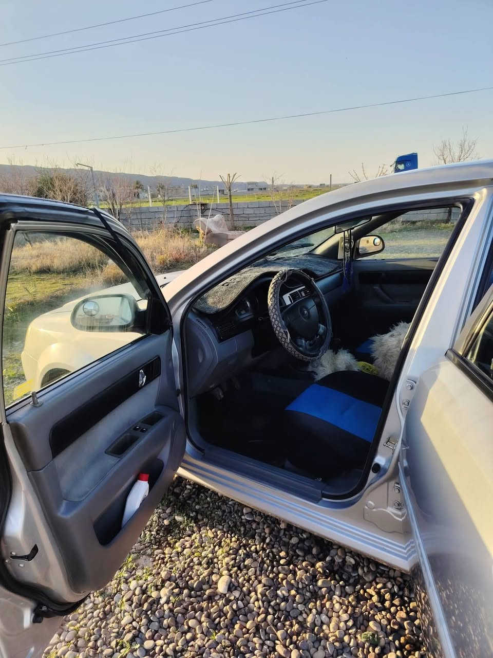 السلام عليكم سياره وبتره للبيع موديل 2005السنويه ل27 سياره خالصه تبريد تدفئه شقاله السعر 62وبيه مجال الرقم ***********
