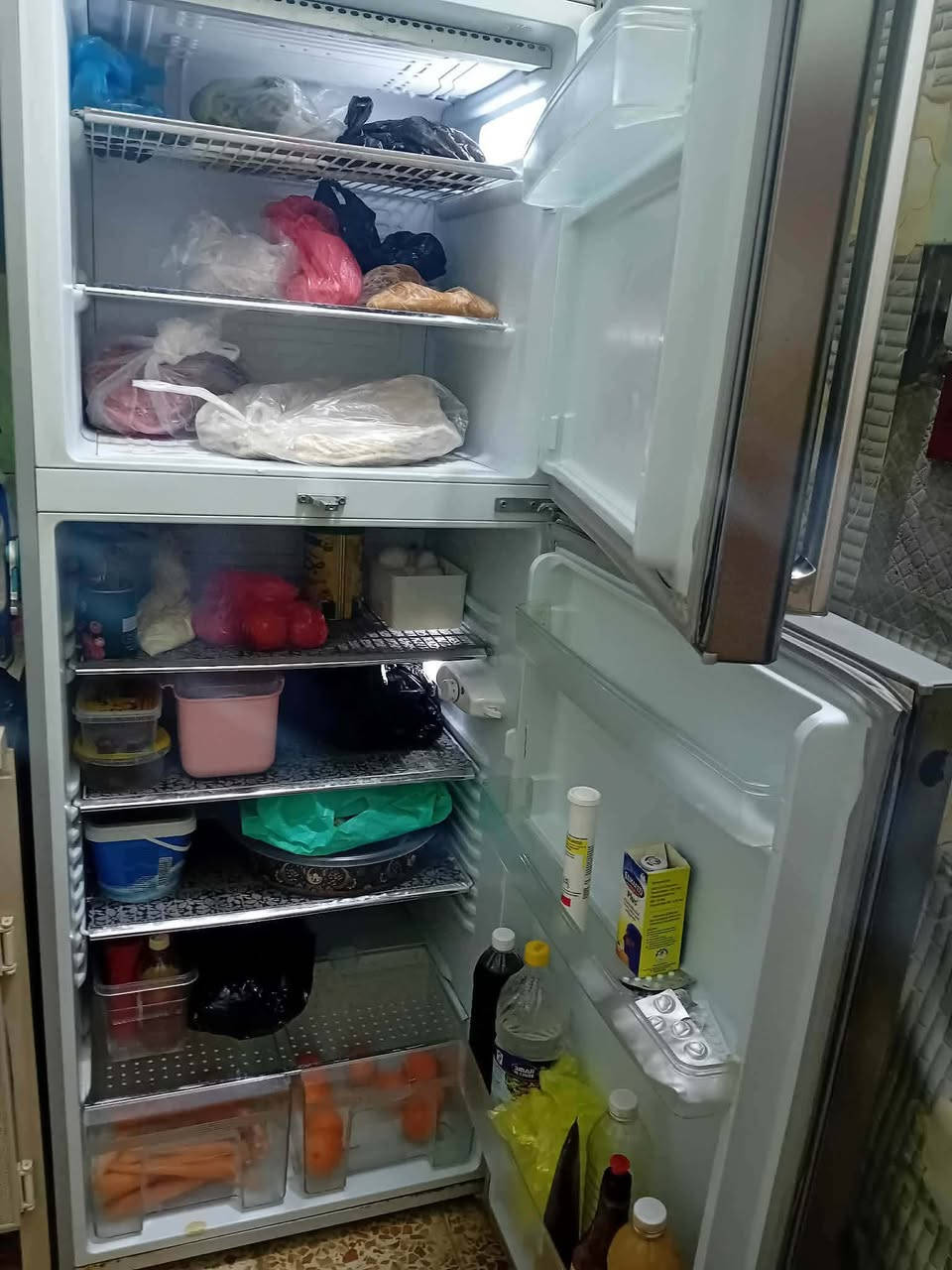 ثلاجه جديده 24 قدم جذيده ونظيفه سعره 300 وطباخ اخو الجديد سعره 250 عنوان كربلاء الإسكان العسكري اني ماحاوب خاص والاغراض موالي مكلفه بل نشر الرقم بي وتساب راسلوهم 

***********
