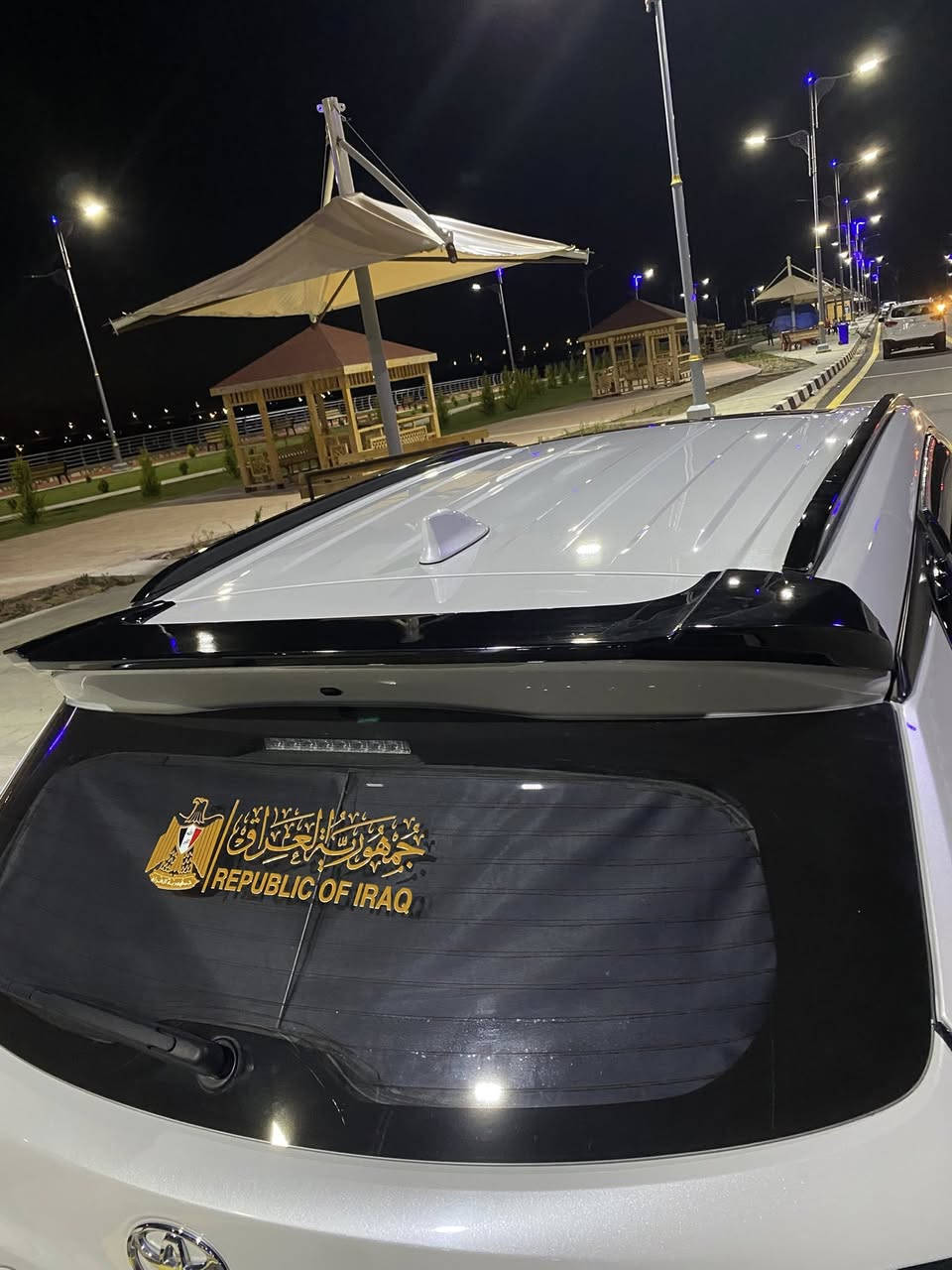 🚗 للبيع Toyota Corollar cross 2025 هايبرد
🌍 المدينة  الانبار 

• 🛣️ المسافة المقطوعة - ٣٠ الف كم

-------------------------------------

السعر 25مليون و500 الف مرقمه بغداد  

✅ المواصفات :

المحرك: 2.0 لتر 4 سلندر يعني 2000

اللون: أبيض

• محرك 2.0 لتر قوي واقتصادي

• ناقل حركة أوتوماتيك CVT

• نظام دفع أمامي FWD

• شاشة وسطية كبيرة تعمل باللمس

• Apple CarPlay & Android Auto

• عدادات رقمية

• كاميرا خلفية دواره مع الستيرو

• تشغيل بصمة + دخول ذكي

• مثبت سرعة

• نظام المحافظة على المسار

• تحذير من التصادم الأمامي

• نظام ABS + مانع انزلاق + ثبات إلكتروني

• مراقبة ضغط الإطارات

• وسائد هوائية متعددة

• مكيف أوتوماتيك

• مقاعد مريحة بتصميم عصري

• مصابيح LED أمامية وخلفية

• مساحة داخلية واسعة لـ 5 ركاب

. سبايدر اسود وحملات سقف

بدون صبغ او بارد 

***********
