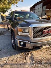 جمسي سيرا موديل ١٤ جاهزة تبريد ثلج صدر جديد شاشة كبيرة محرك ٦ سلندر با...