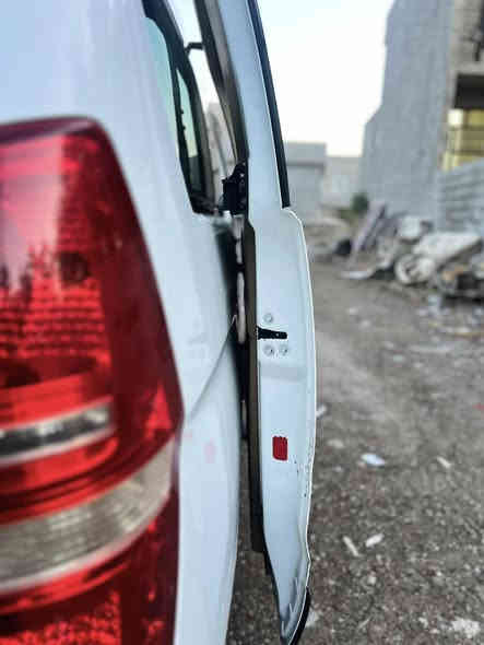 2013 رقم بغداد العنوان الضلوعيه 
جاهزه كير محرك تبريد تخم تاير حداديه جديده 
دوشمه مكفوله من الضربه 
بيها قطعتين رش اثر شخوط بدون ضربه 
سونارها موجود 
***********
