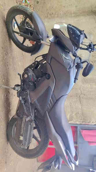 سلام عليكم هودنا محرك 163 دراجه  ماماشيا زيرو اخذتها من شركه محد. طلع بيها. رقم أربيل دراجه  زيرو العنوان بغداد الجادريه *********** السعر 3 بيها مجال. قليل
