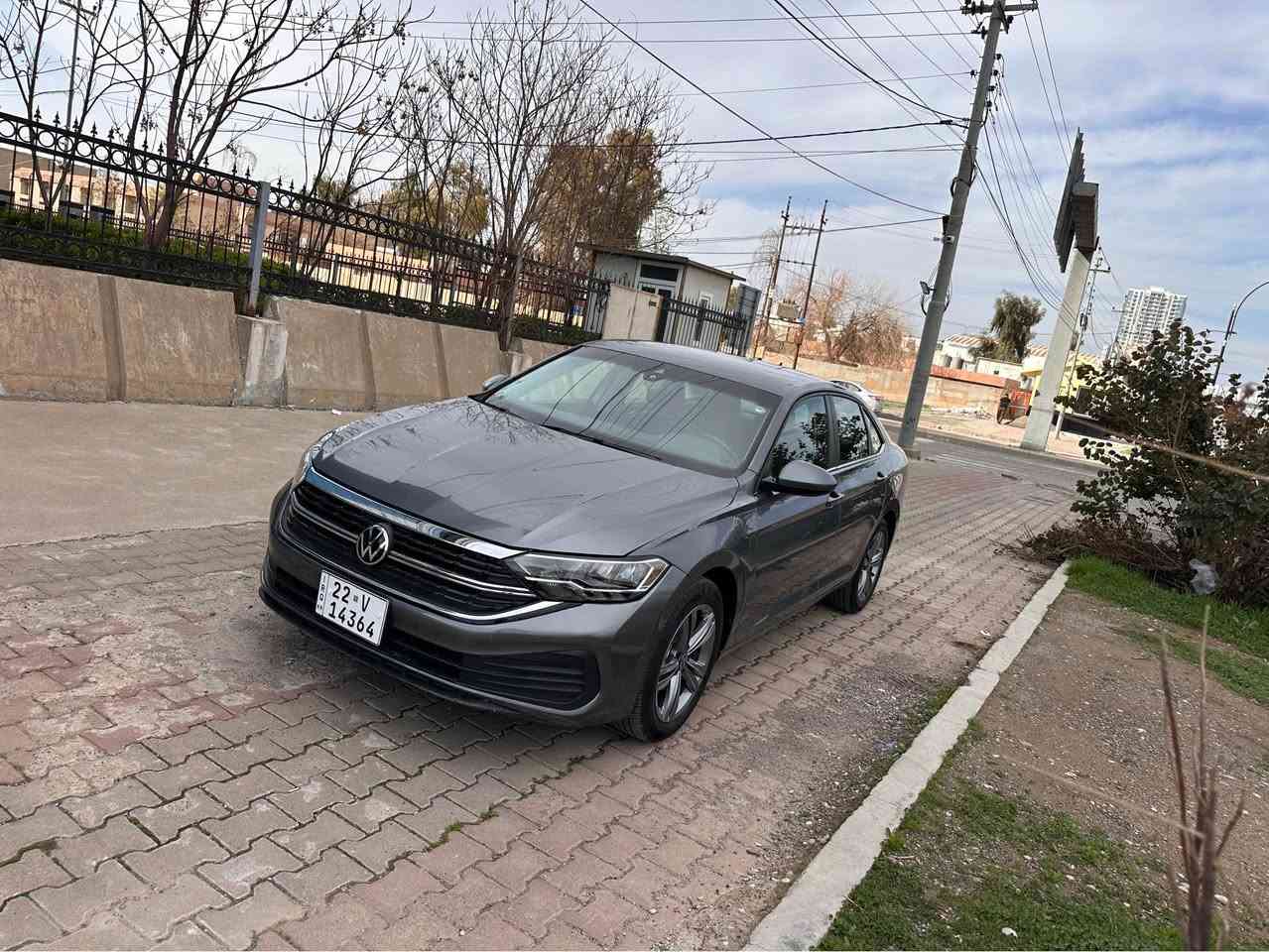 جيتا 2024 se فقد بدون بانوراما بونت صبغ بدون داخل بدون ايرباك ماشيه 14 ميل سياره جاهز باسمي 
***********
*********** أربيل, العراق
