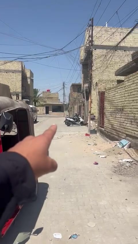 السلام عليكم قطعه ارض 112متر الشعله الدوانم ورا السجه شارع أبودراج خدمات كامله ماء ومجاري مقرنص وتبليط السعر 38 وبيه مجال الاستفسار ع الرقم ***********
