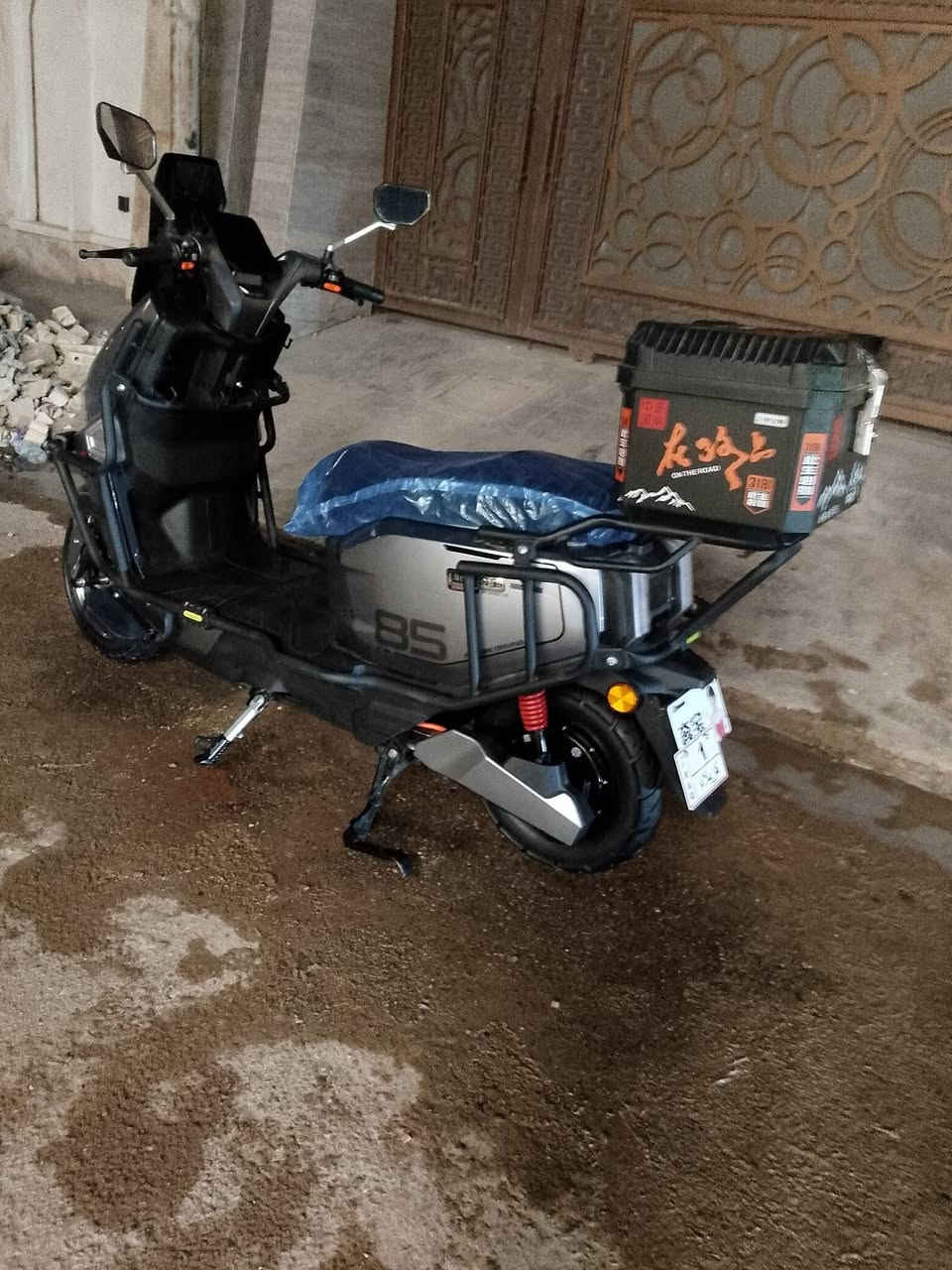 السلام عليكم دراجه شحن الصاعقه ست بطاريات 38انبير الواحد بيهه نضام بك وبيهه مانع نزلاغ بيهه سبورت شغال بيهه دبل شاره بيهه 4درجات سرعه تمشي 85صار  شهر ونص من شتراتهه السعر مليون و100 بيها بصمات اثنين بيها سويتشين *********** هذا الرقم اتصلوا عليه
