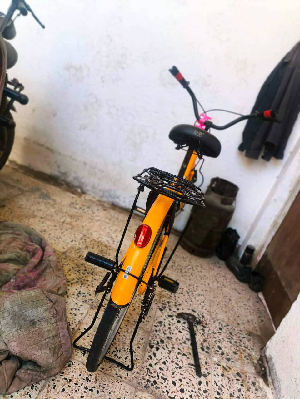 للبيع بيسكل بناتي حجم 26 نضيف مال حاويه مكاني لعماره سعر 130.بي مجال


**إذا كنت صاحب هذا الإعلان وتريد حذفه لأي سبب، رجاءا أرسل رسالة إلى الدعم الفني**