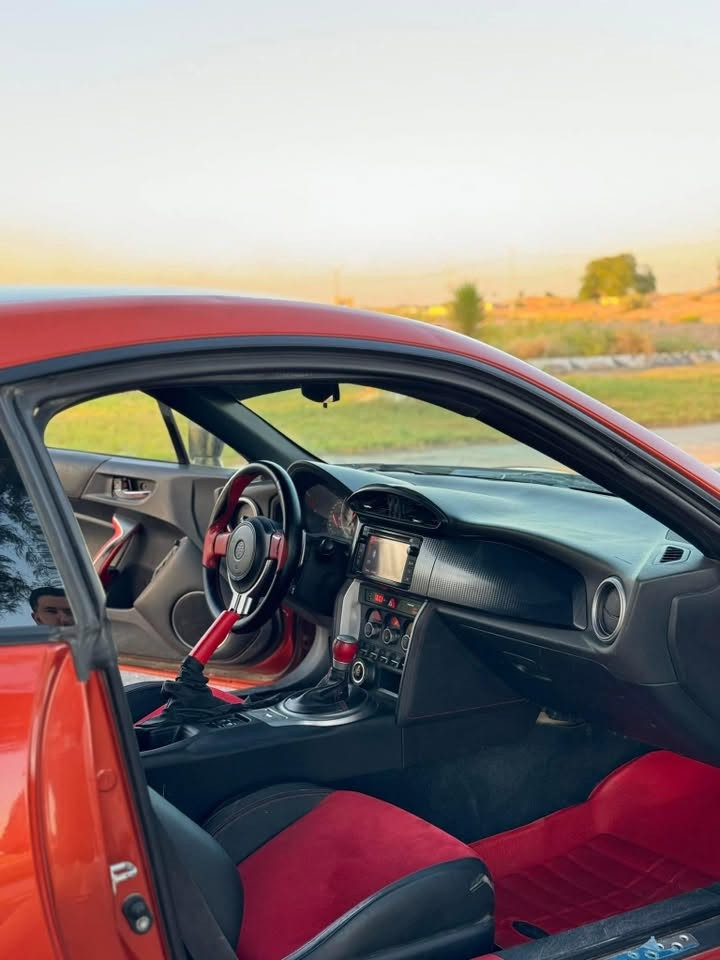 GT86🏎️
للبيع او للمراوس✅
موديل 2014
وارد خليجي✅
السيارة عليهة مكينة وكير 1jz 🚀
٦ سلندر ستريت🚀
سنكل تيربو🚀
كير اوتو🚀
شغل كامل البصرة يم سيف DK🚀
عليه ويل japan racing اصلي حجم 17
‏coilovers عليهة دبلات
السياره عليها عين الشيطان👹✅
لد متغير عل موبايل✅📱
تبديل دهن وفلاتر وبلكات يم وكاله معروفه على مستوى المحافظه✅
ادامه كامله للمحرك✅🚀
السياره بيه بنيد مبدل بواحد مالتفصيخ✅                                         الجاملغ الامامي عكس السايق صبغ✅
وصارت عندي بيها ضربه ترجع بارد ابيعها على ضربتها
باقي السيارة مكفولة من الصبغ✅
‏auto show السيارة مشاركة🚀🏎️
حساساة امامية و خلفية
تدفئة كشنات
السيارة نقصهة تبريد 
السيارة كلش معتني بيه و نصبتهة مبينة بالصور وتجي وتشوفهة و لحد يقارنه بوحده ستوك 
السياره ما نازله ساحه ولا دوس السياره للكشخه♥️🏎️
السعر 100$وبيها مجال للينورني
مكان السياره الناصرية
 📱***********
