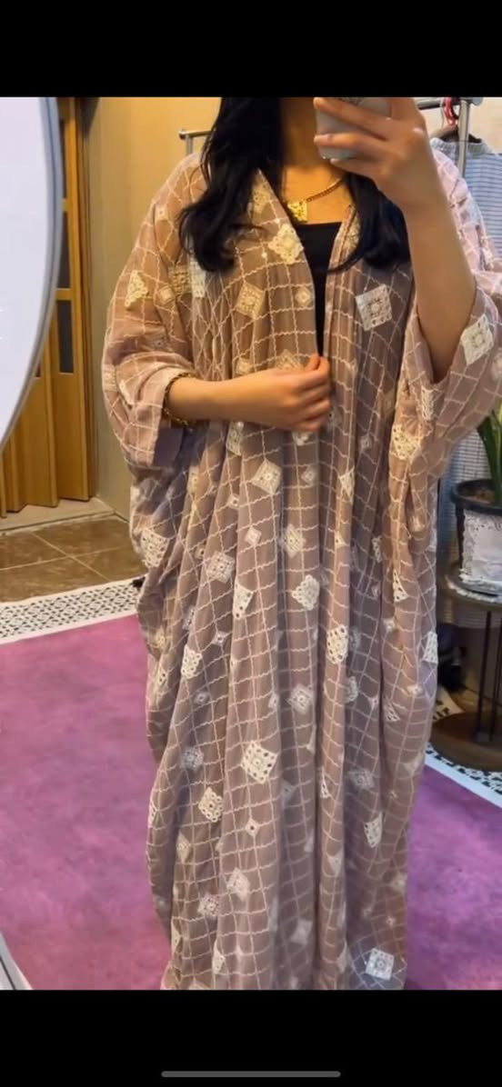 تحضرت للبث وتحمست 😳✨
قلت اليوم أصير ترند 🌟😂
لبست كمامة، رتبت نفسي،
وجايتي الكهربا: (Not today) 😩💔⚡️

كملت ميك أب على الفاضي 💄😂
والبث صار حلم العصر 💭❌
بس الكاميرا اشتغلت، وأنا اشتغلت وياها 😎🔥

المهم طلعتلكم ستايلات تجنن 💕🛍️
شوفو للنهاية، لا تطفوه مثل الكهربا 😂⚡


**إذا كنت صاحب هذا الإعلان وتريد حذفه لأي سبب، رجاءا أرسل رسالة إلى الدعم الفني**