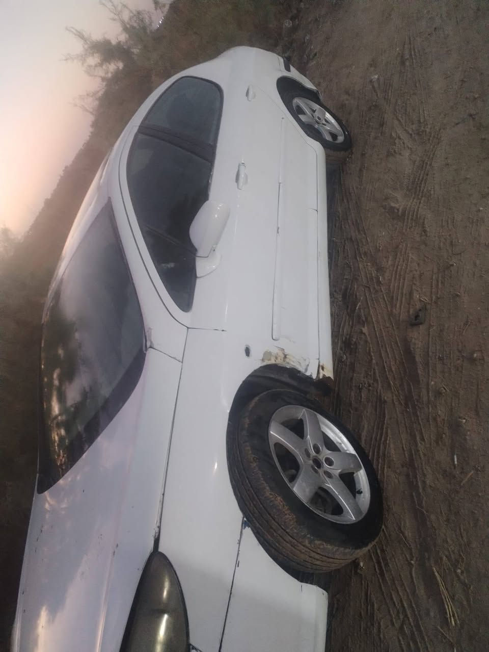 السلام عليكم بيجو حجم407موديل2009محرك كامري اوتو لتواصل ***********
