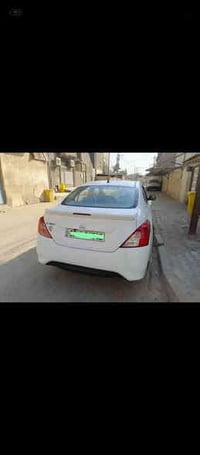 نيسان صني ٢٠٢٤ ماشيه ٩٢ الف  قطعتين بيه  ١١٣ وبيه مجال قليل  077042031...