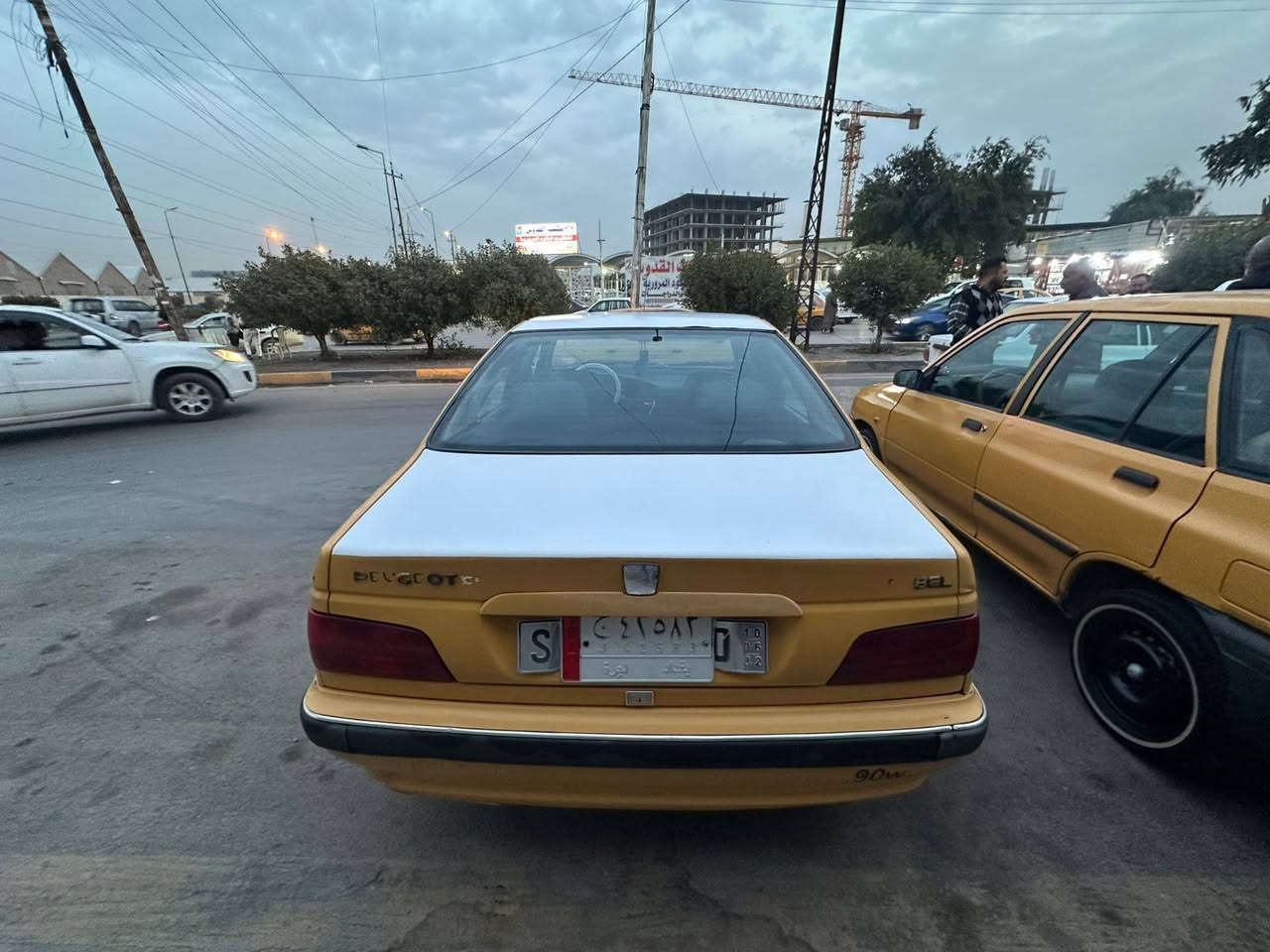 بيجو بارص ٢٠١٥ بيها ضربه قبق جنط ع بارد والباقي مكفول سنويه ب اسمي جديده سعر ٤٥ وبيها مجال قليل ***********
