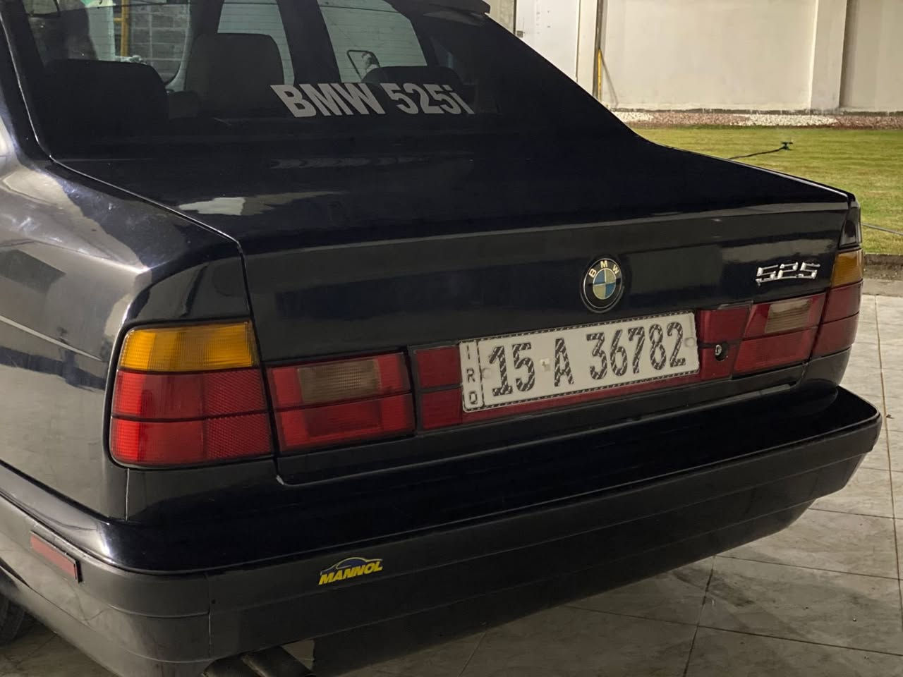 بيئم 525i 1991.
محرك مسكر فانوس كير ومكينه بشرط وحداديه بشرط تخم تاير السياره.
السيار فتحه.
السياره مصبوغه عام جماليه بدون حادث او خويس 
 وكير اوتو وشاشه وكشانه مدوشمه  جديد  ولايت منضومه زينون و ويل كب خليه تبريد شغال ثلج وشرط ترايك للبصره تحويل ثاني يوم رقم إنبار السياره
ومكان السياره الأنبار الرمادي
سعر السياره ب 48 وبيها مجال للشراي 
***********
