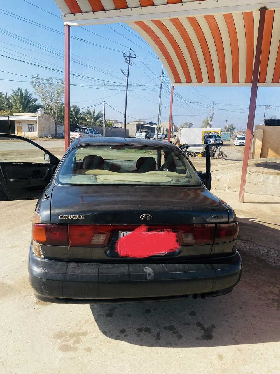السلام عليكم سياره سوناته تو مودي1995 رقم ديالى  كير اوتوماتيك مكينة 2000 جديد صدر امامي وخلفي كهربائيات كلة شغال سيارة جاهزة السعر 43وبية مجال ***********عنون ديالى قضاء المنصوية
