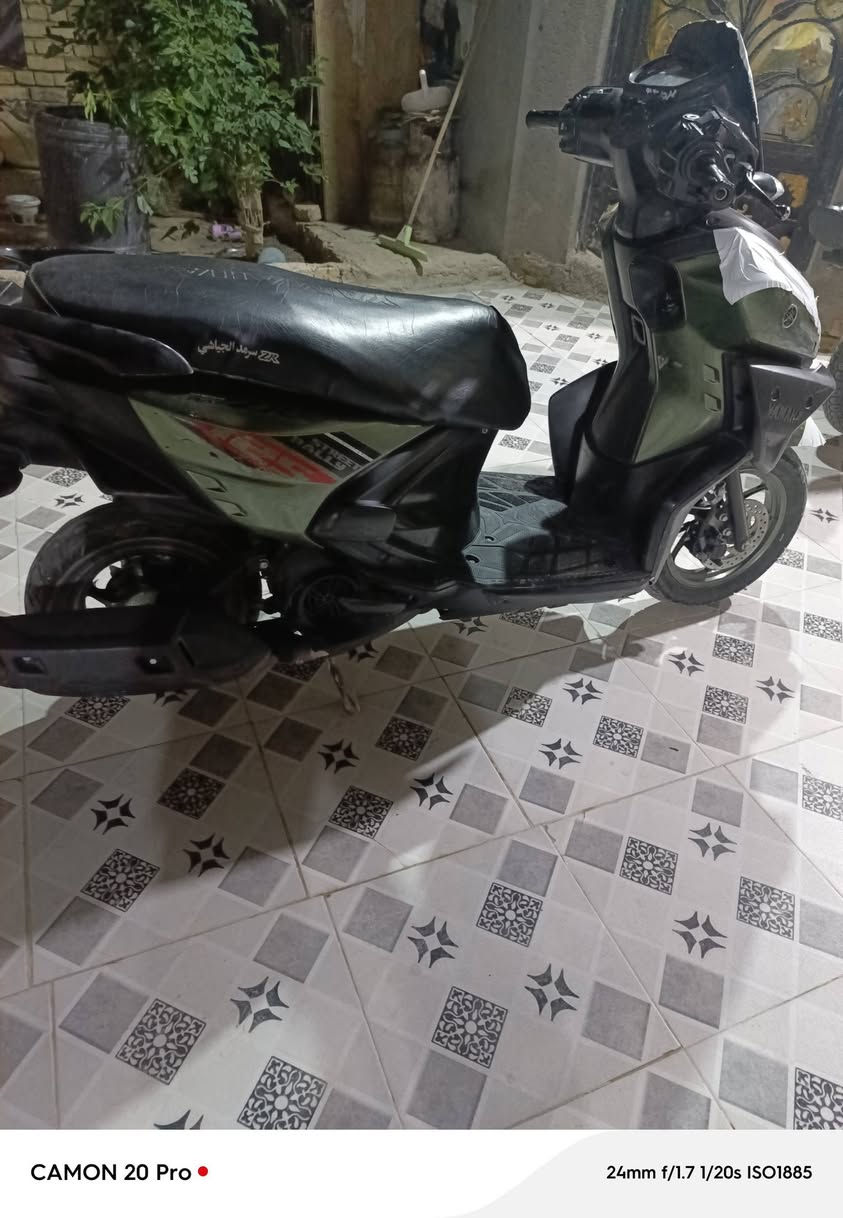 سلام عليكم دراجه زت ار مديل 22 للبيع ب950 وبيهه مجال او مراوس مفتوحه بس بستم شرط
رقمي***********
