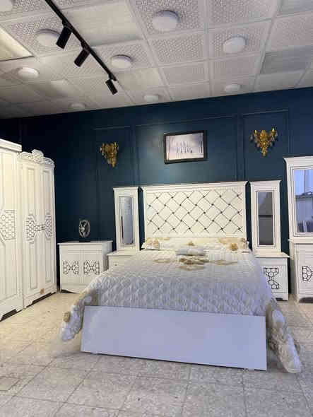 أهلاً وسهلاً 

 يوجد اكثر من 50 موديل معروض داخل الصفحه شوفهن ودزلي الموديل الي يعجبك وما يكون خاطرك الا طيب 💯😍🇮🇶 

صبغ حراري درجة اولى ضد القشط 

يوجد توصيل الى جميع المحافضات و بأنسب الاسعار

 للأستفسار اكثر يرجى ارسال صورة الموديل على رقم الاتصال 👇
    
wa.me/9647725972961
