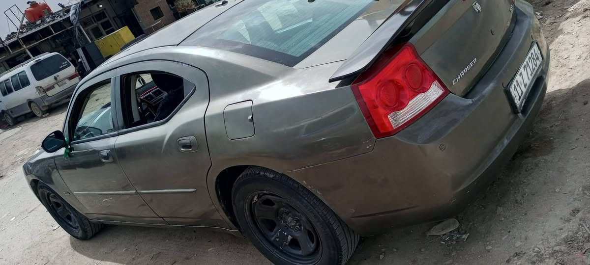 جارجر للبيع موديل10رقم بغداد نكليزي تبريد تدفئه مكينه كير شرط وارد امريكي ***********
