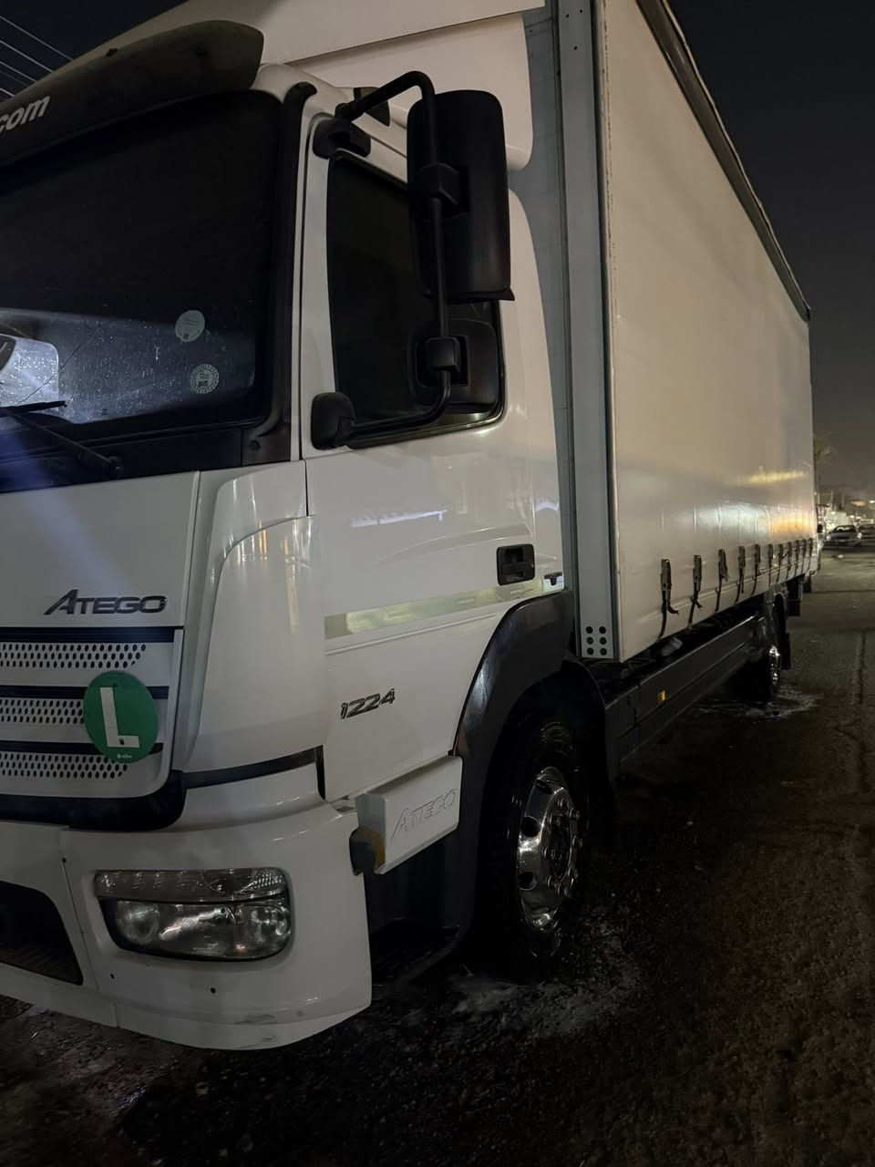 اتيكو وحش 8برغي 6بستم مديل 2015مكفول من الصبغ وضربه كير مكينه مكفول كير اوتماتيك تبريد بلادي جام كهرباء قفل اكسل طول 725رتفاع 280سبرنك امامي جوبلس خلفي تخم تاير جديد جادر مسرح مكان بغداد  مبايل ***********
