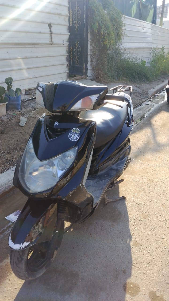 سكنكس فحل لت دراجه نضيفه ومتروكه كفاله عامه مكينه ناعمه لا عطل ولا شي مكان حي الجهاد سعره ٦٥٠ وبيه مجال قليل رقم الهاتف 
***********
