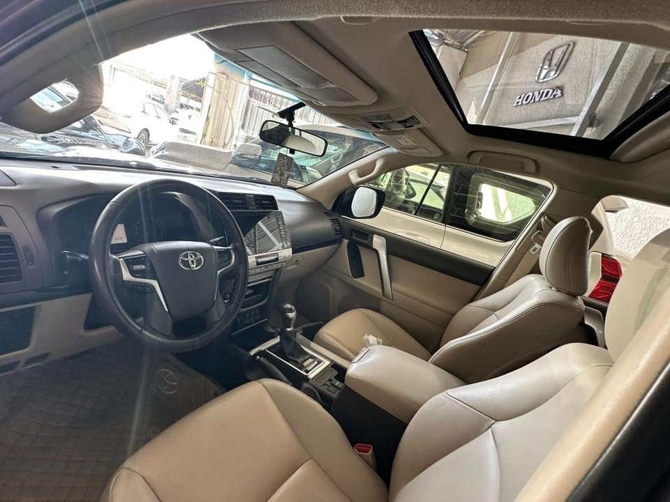 سلام عليكم
برادو 2021 وكاله ساس 
مكفوله من كلشي 
سياره نظيفه بمعنى الكلمه 
ماشيه ٦٤ الف كيلو 
فول مواصفات مد نايت المعروف 
المكان شارع مطار بغداد الدولي 
السعر 43200$
للاتصال 
*********** 
متاح واتساب
