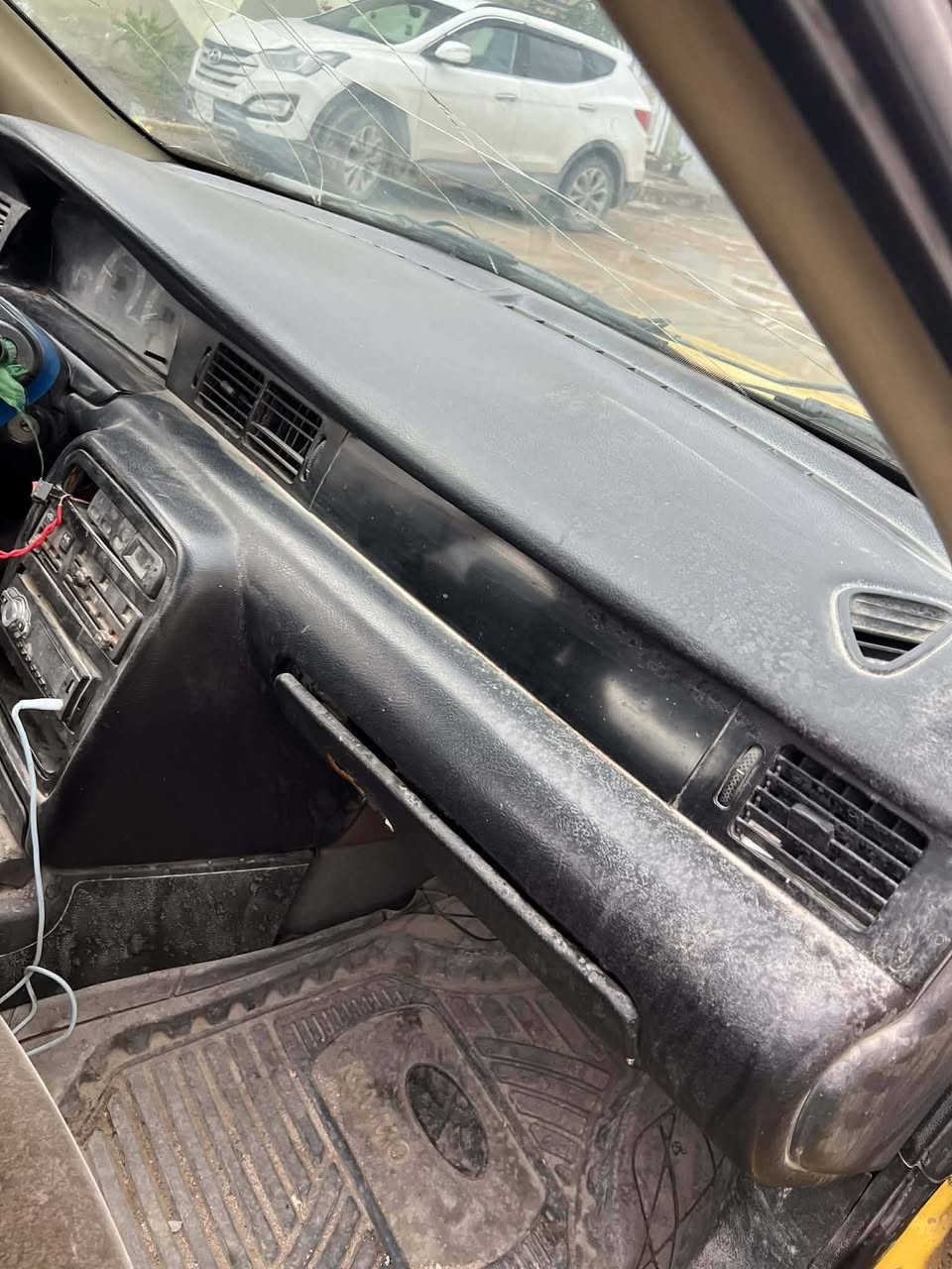 سمند ٢٠٠٩ للبيع بدون راعي بيه سنويه عظم عاج اكفلك سرقه وعشائر السعر ١١ورقه محركها نص عمر
***********
