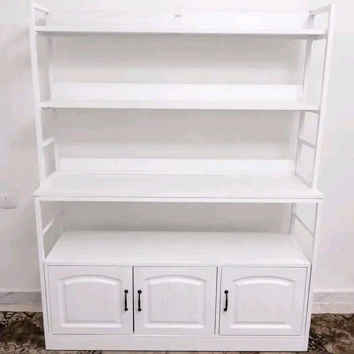 كاونتر مطبخ خشب ثقيل و هيكل معدني يحتوي كومدي 3 ابواب
ابعاد 160*40*120 CM
السعر 145 بغداد, العراق


**إذا كنت صاحب هذا الإعلان وتريد حذفه لأي سبب، رجاءا أرسل رسالة إلى الدعم الفني**